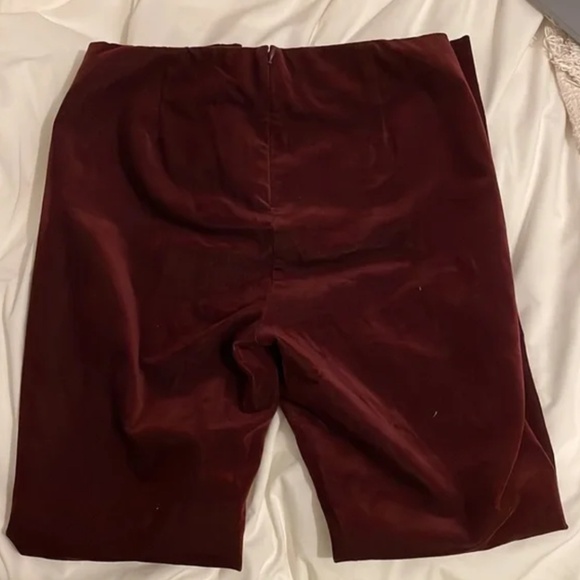 Theory Navalane High-Waist Velvet Pants - Picture 5 of 8